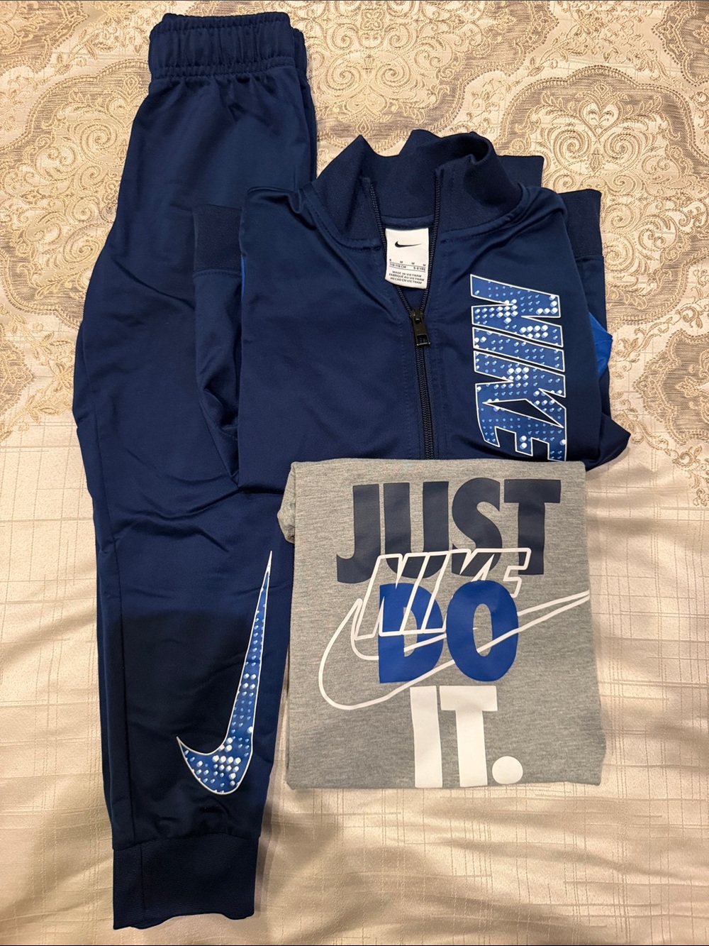 Nike Boys Navy Blue and Gray Athletic Jogger Set